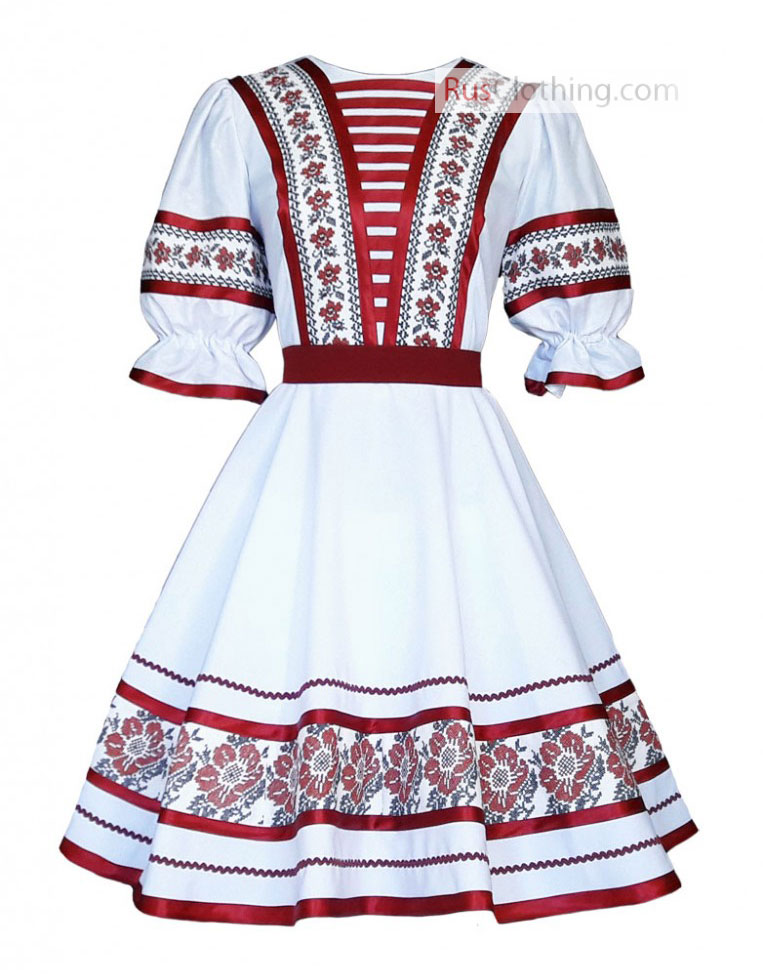 Costume traditionnel hongrois 2025