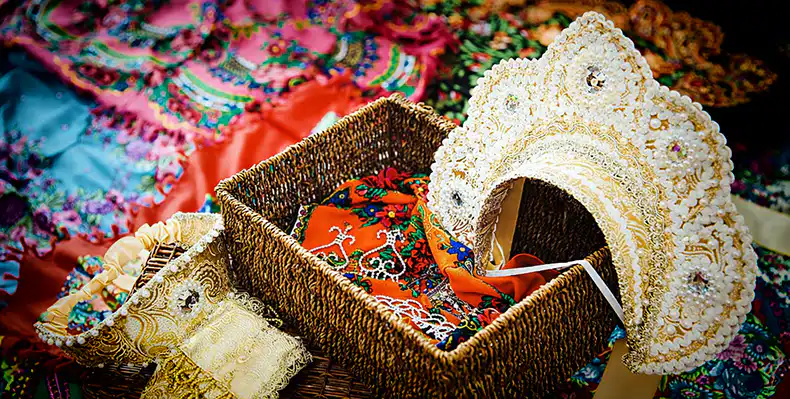 traditional kokoshnik tiara