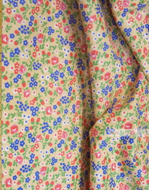 Folklore Fabric by the yard ''Berry On Beige''}
