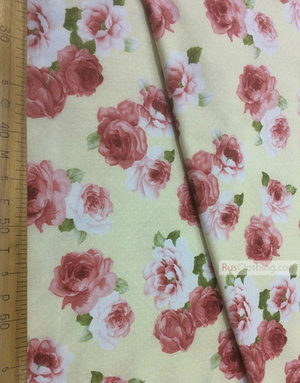 Tissu coton fleuri au metre ''Large, Roses On A Cream Field''}