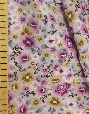 Tissu Viscose Imprimé au metre ''Pastel Lilac-Beige Flowers ''}
