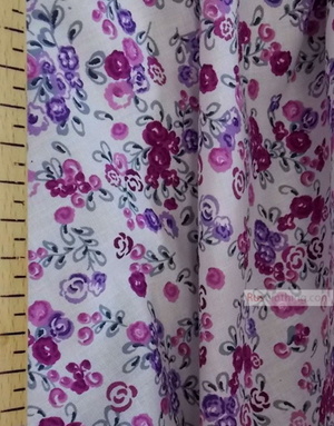 Tissu coton fleuri au metre ''Purple Flower Bouquets, On White''}