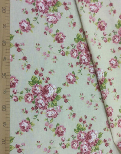 Tissu lin fleuri ''Pink roses on light gray''
