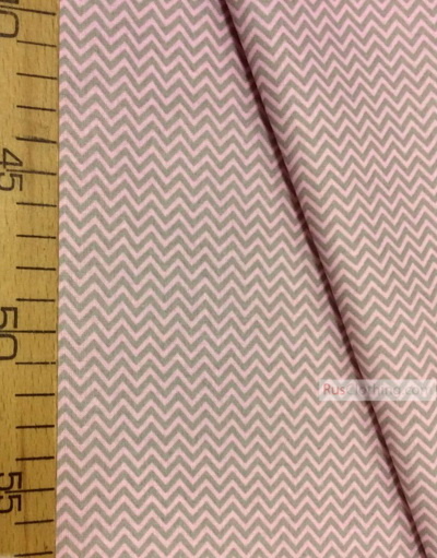 Geometric Print Fabric  ''Small, Gray-Pink Zigzag''}