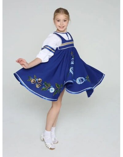 Russian dance costume girls