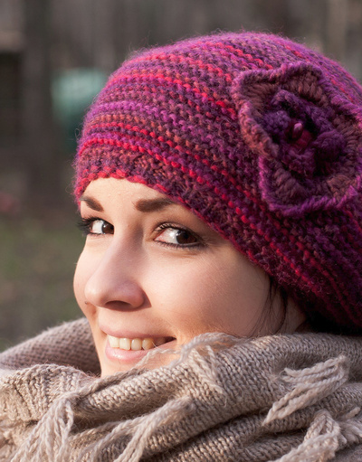 Flower hand knit beret